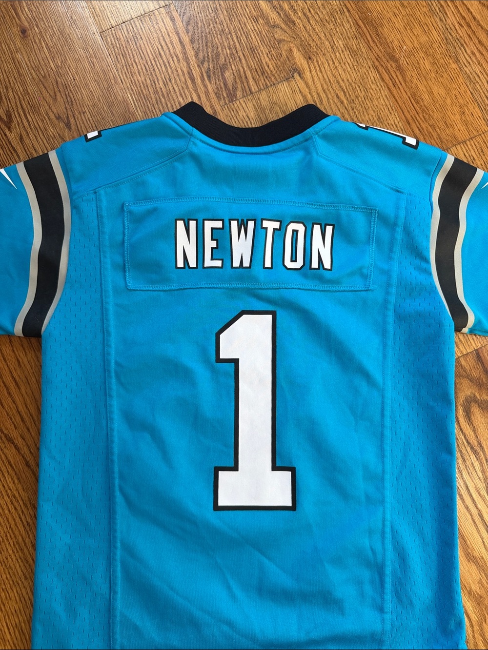Nike Carolina Panthers Cam Newton Football Jersey. Size Small. - Picture 14 of 14